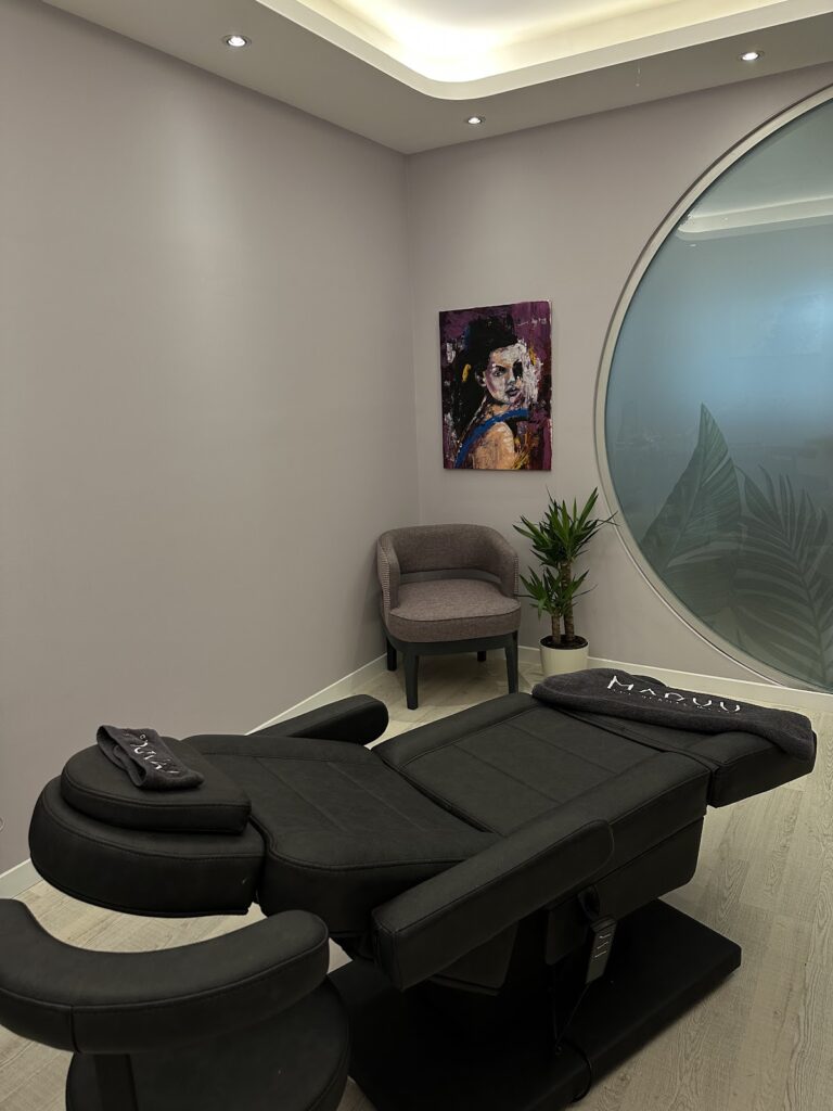 Maduu Beauty - Öz Plaza, Küçükbakkalköy, Kayışdağı Cd. No: 21-23, 34750 Ataşehir/İstanbul, Türkiye