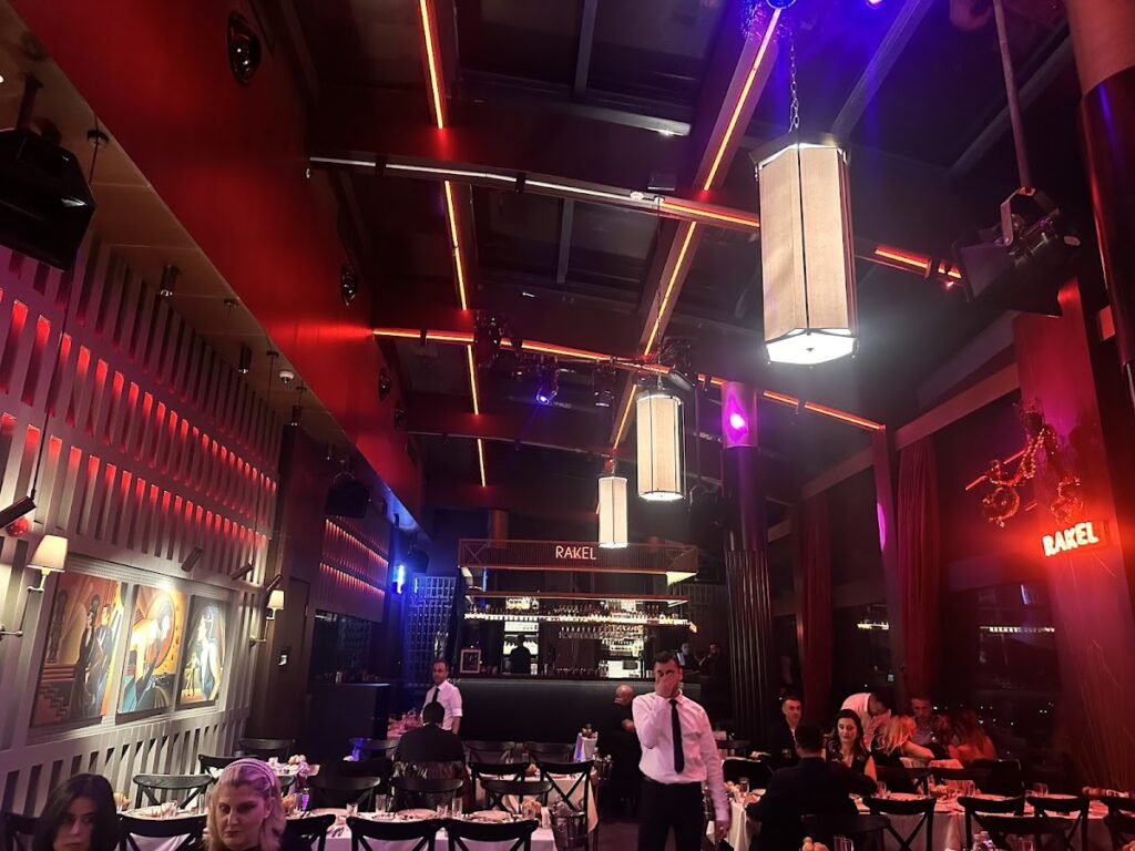 Rakel Düğün ve Davet Salonu - İnönü, Nenehatun Sokağı no:8, 34755 Ataşehir/İstanbul, Türkiye