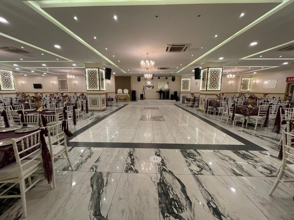 SALON KOÇ ATAŞEHİR - Mevlana Mahallesi 34758 Kıbrıs Cd. No:95(kayışdağı sağlık ocağı yanı, Mevlana, 34779 Ataşehir/İstanbul, Türkiye