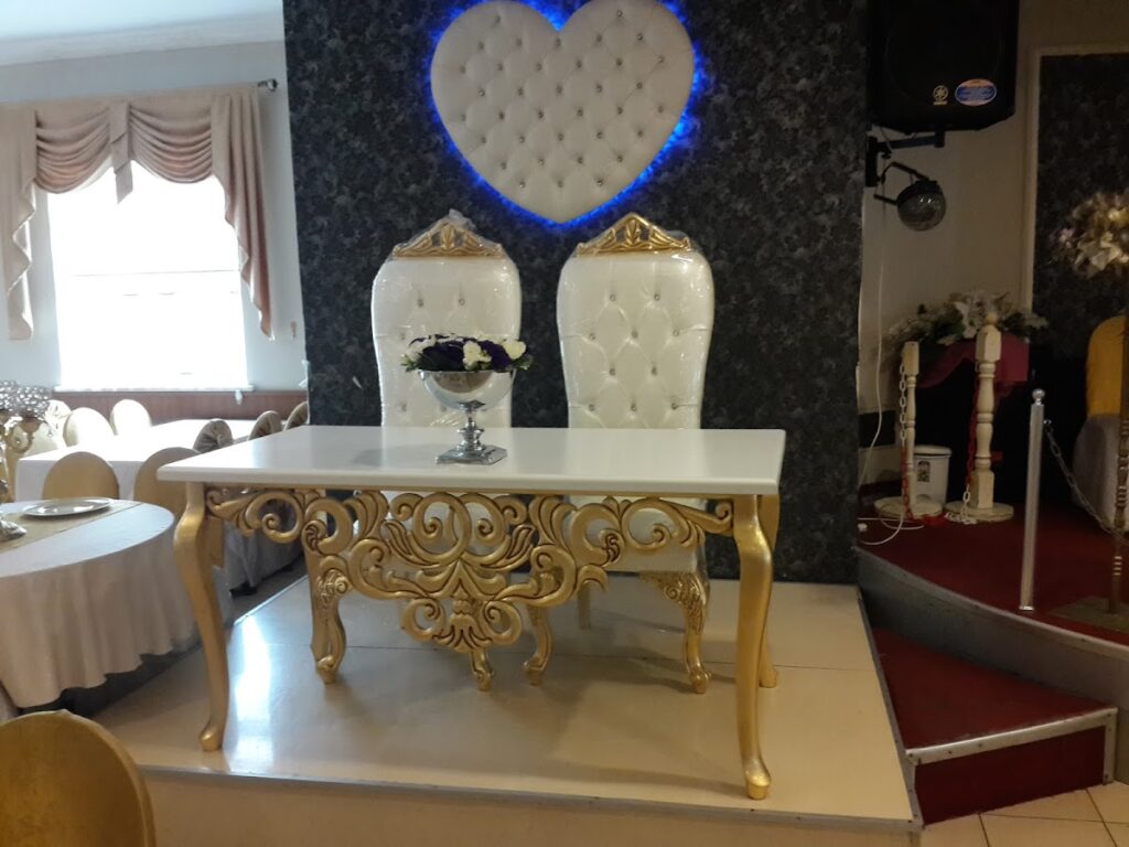 SALON KOÇ ATAŞEHİR - Mevlana Mahallesi 34758 Kıbrıs Cd. No:95(kayışdağı sağlık ocağı yanı, Mevlana, 34779 Ataşehir/İstanbul, Türkiye