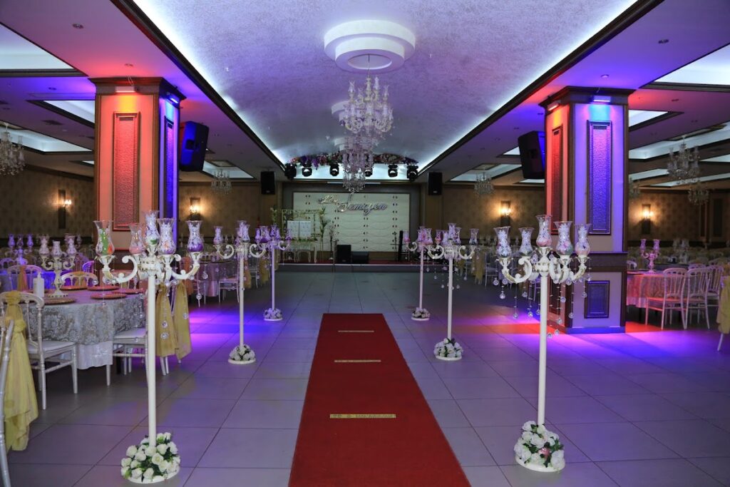 Salon Semazen Pendik - şeyhli mahallesi safa caddesi, Kurtköy, Karaman Sk. No:1, 34906 Pendik/İstanbul, Türkiye