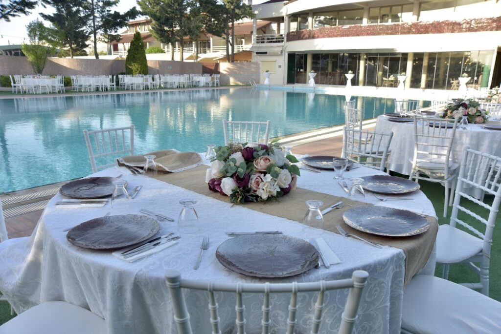 Taç Wedding - Küçükbakkalköy, Prof. Dr. Hıfzı Özcan Cd. No: 29, 34750 Ataşehir/İstanbul, Türkiye