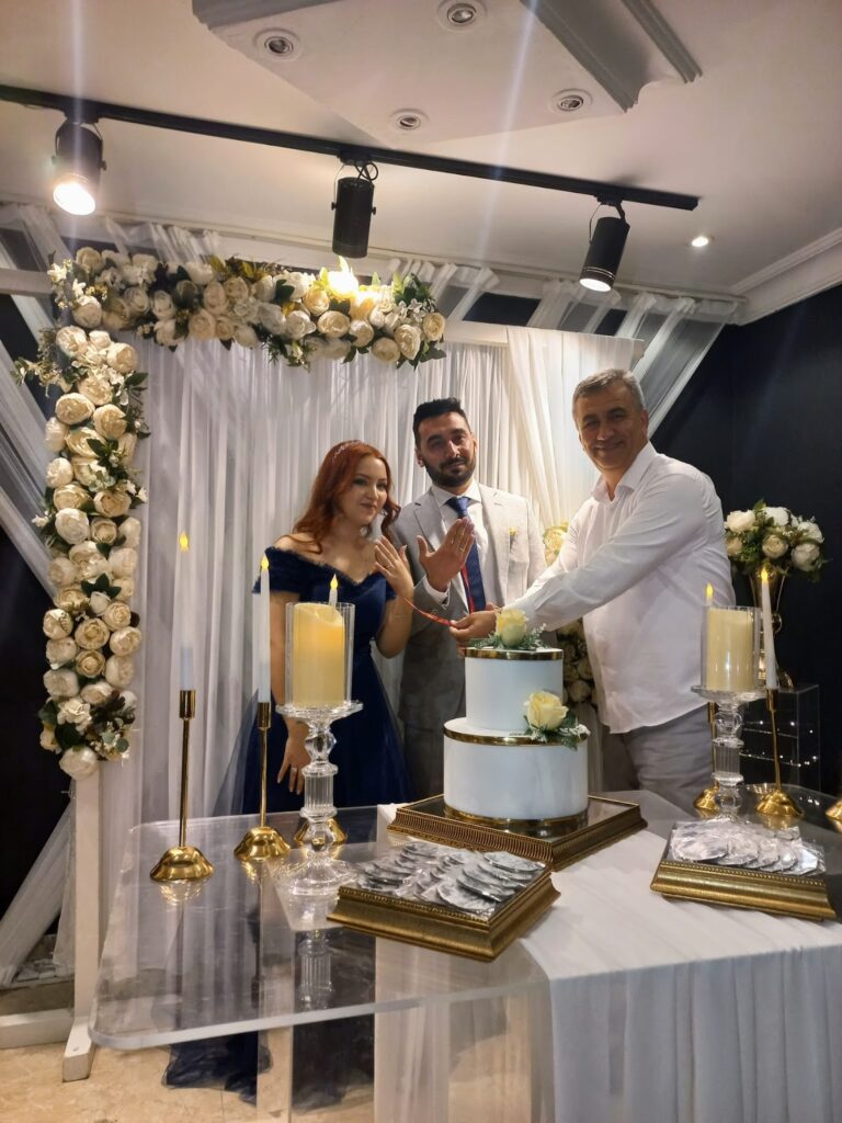 TEOS WEDDİNG DAVET&BALO - Bağlarbaşı, Feyzullah Cd. No:4, 34854 Maltepe/İstanbul, Türkiye