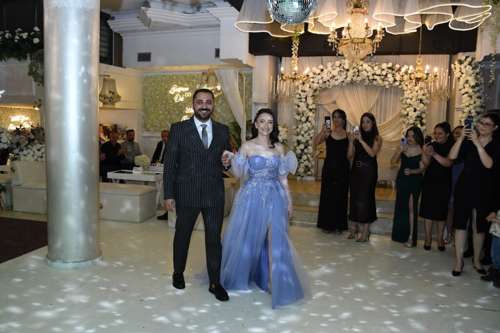TEOS WEDDİNG DAVET&BALO - Bağlarbaşı, Feyzullah Cd. No:4, 34854 Maltepe/İstanbul, Türkiye